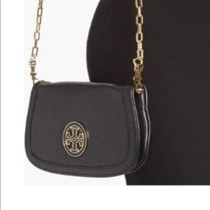 Tory Burch Amanda Logo Clutch
